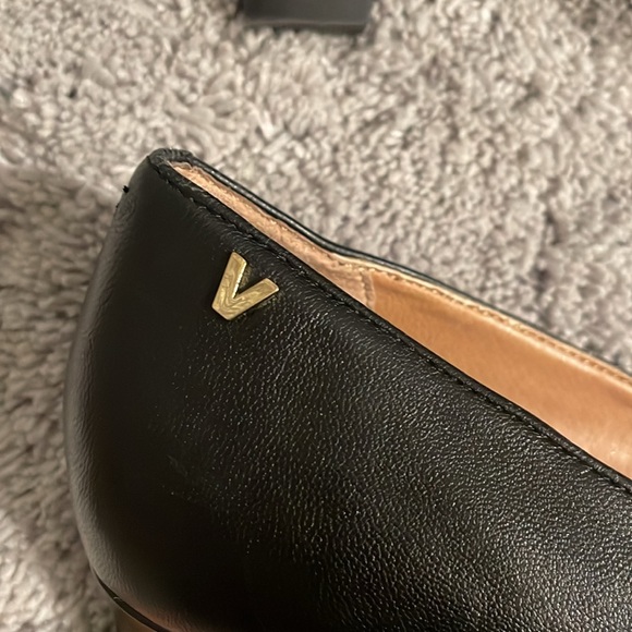 Vionic black leather pumps, EUC, size 9 - Picture 4 of 9